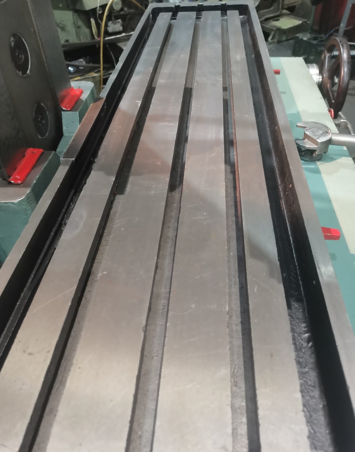 Станок универсально-фрезерный мод. 6Р82Ш